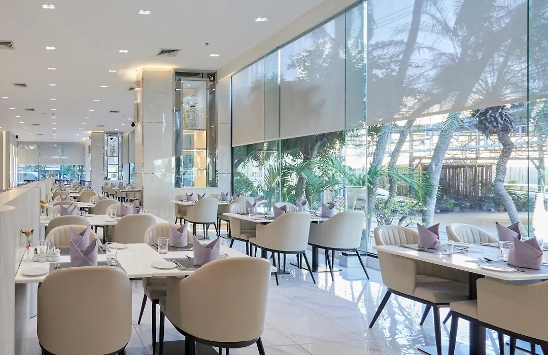 The Four Wings Hotel Bangkok-1