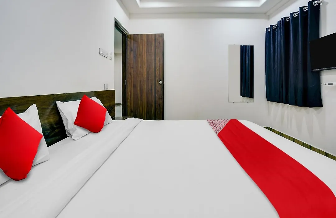 Hotel O White Villa-1