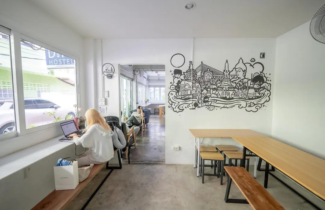 Diff Hostel-1