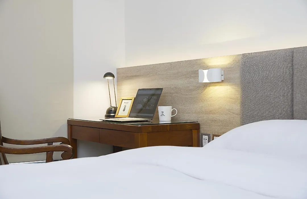Hotel Z-1