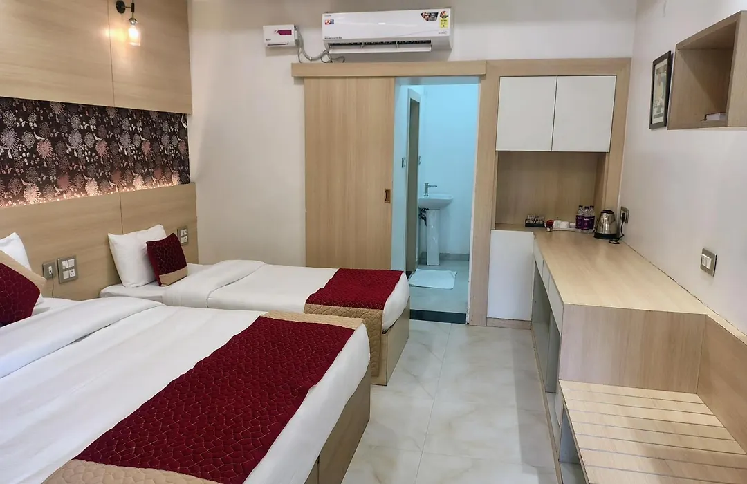 Mvt Guesthouse & Restaurant-1