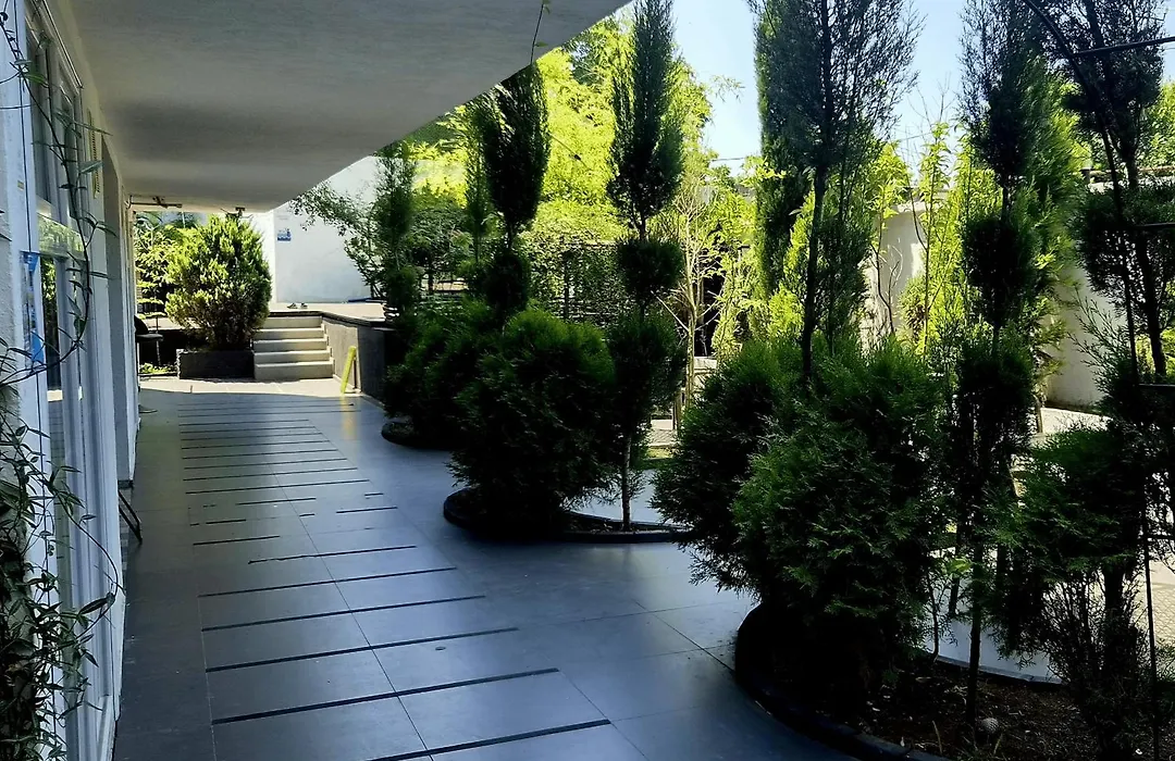 Villa Gardens-1