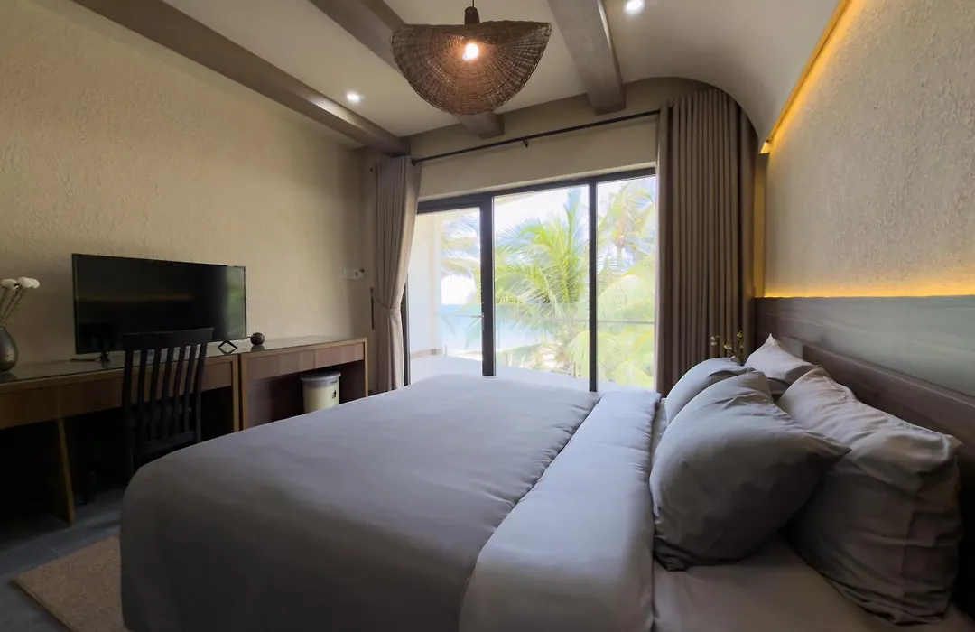 Sunshine Beach Resort-1