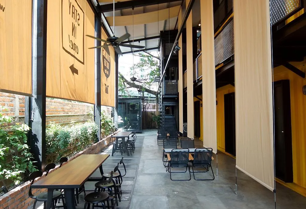 Container Hotel-1