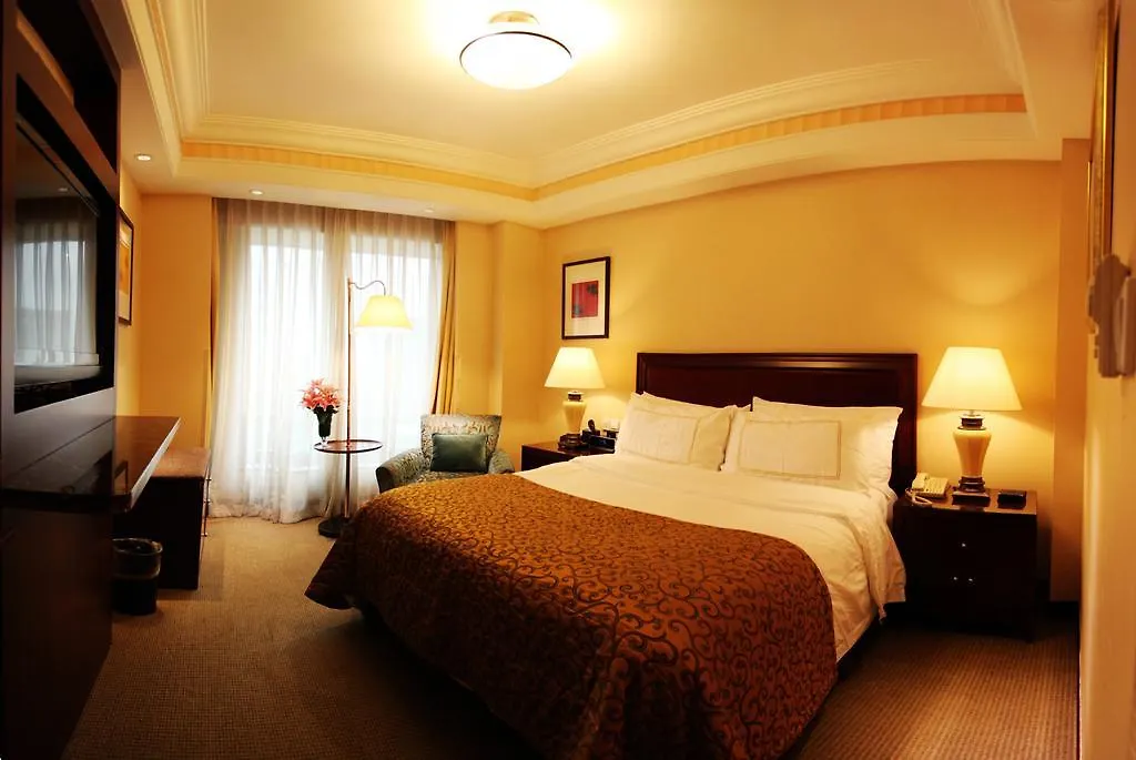 Lakeview Xuanwu Hotel-1
