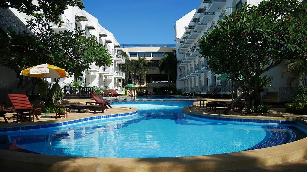 Naklua Beach Resort-1