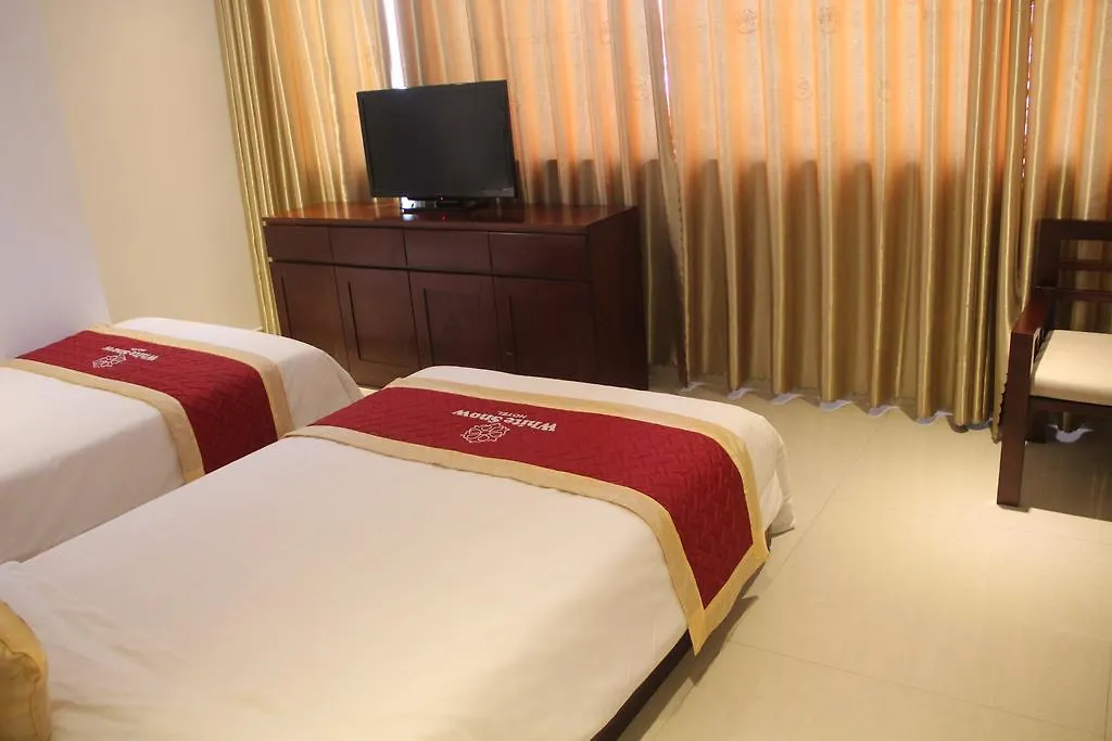 White Snow Hotel-1