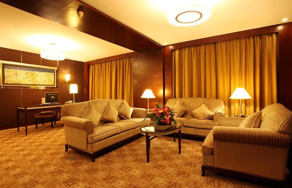 Mandarin Hotel-1