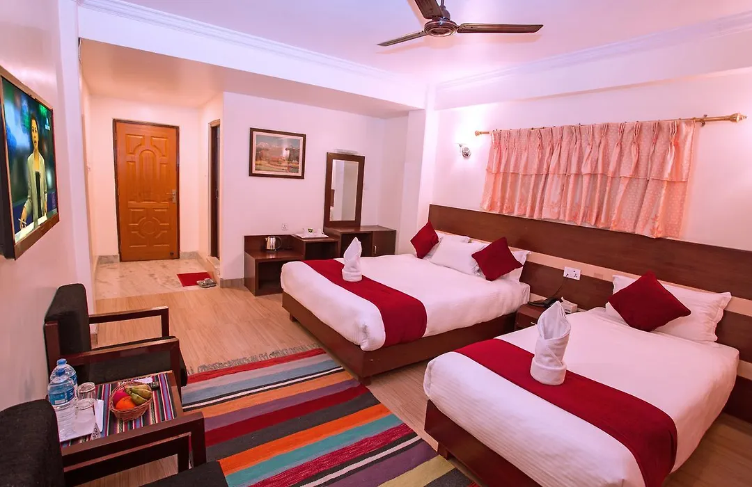 Hotel Spring-1