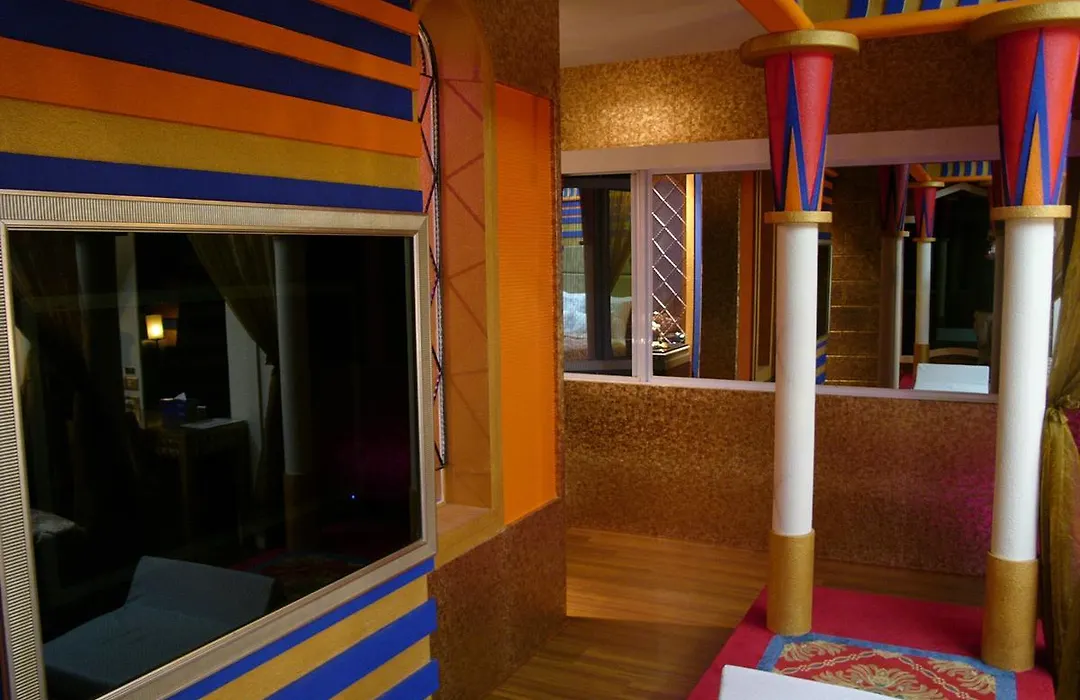 Sexy City Motel-1