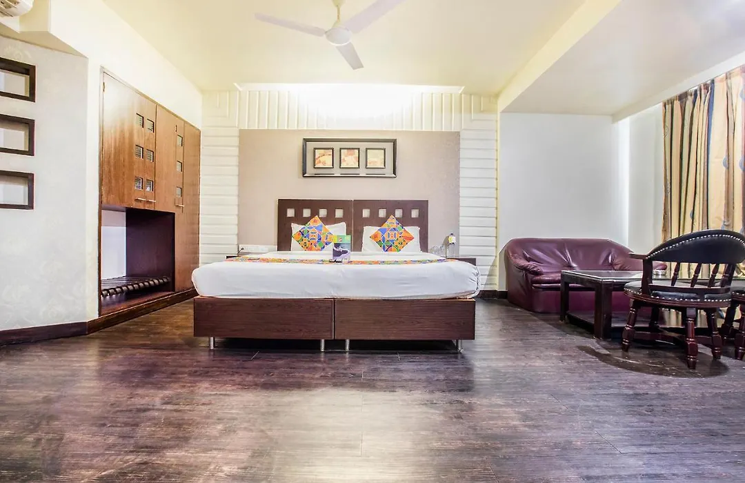 Fabhotel Savoy Suites Mumbai Airport-1