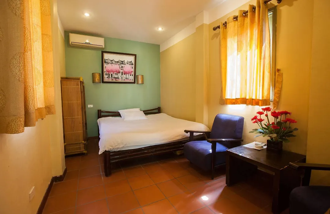 Bamboo Hotel-1