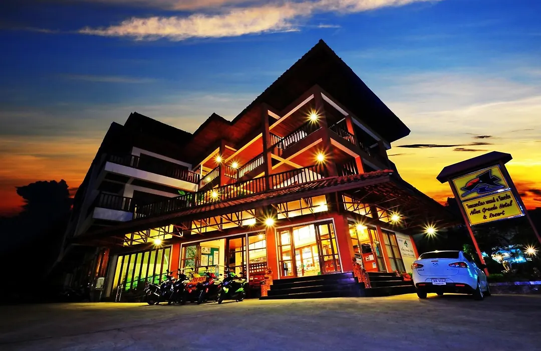 Alina Grande Hotel & Resort-1