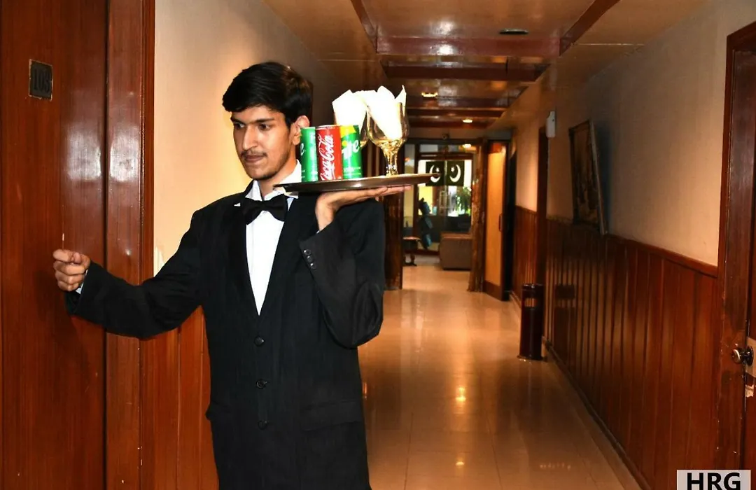 Hotel Royal Gardens Lahore-1