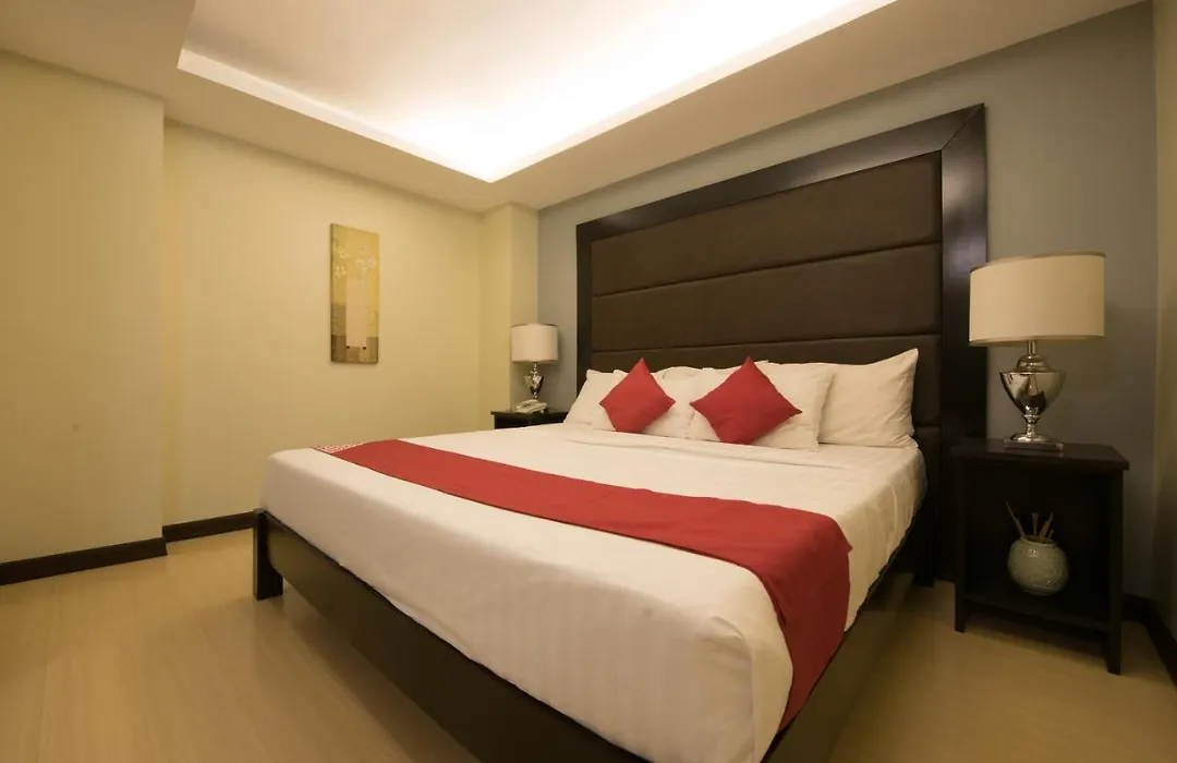Oyo 456 Festive Hotel-1