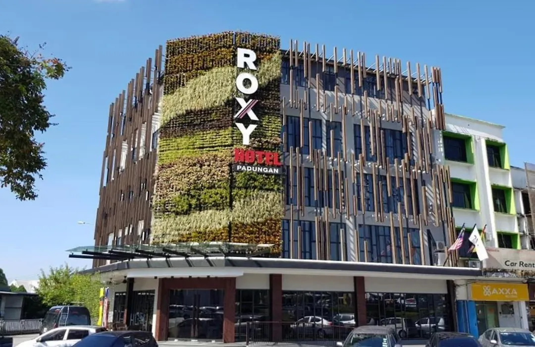 Roxy Hotel Padungan-1