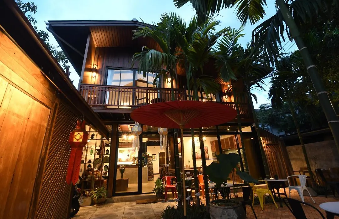 The Eight Ratvithi House-1