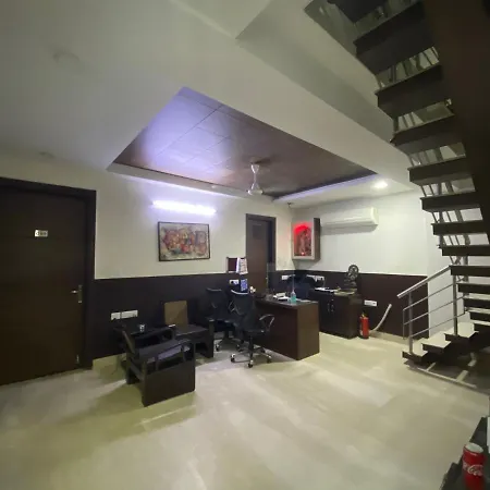 Sheesh Mahal Bed & Breakfast-2