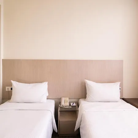 Aqueen Hotel Lavender-3