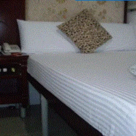 Canadian Hostel-3