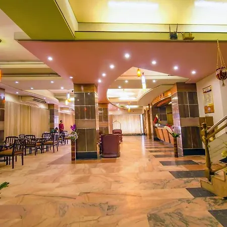 Hotel Victory - Best In City Center-2