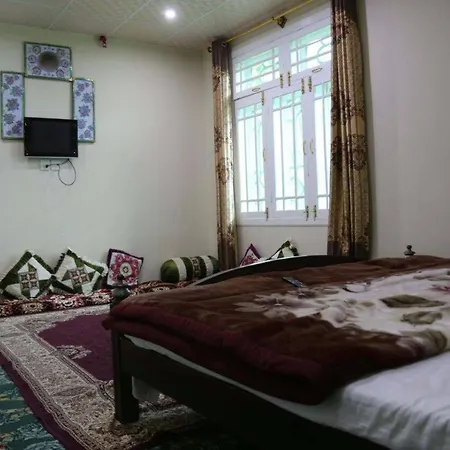 Hunza Heaven Guest House-2