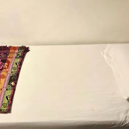 Oyo 90273 Mz Hotel-2