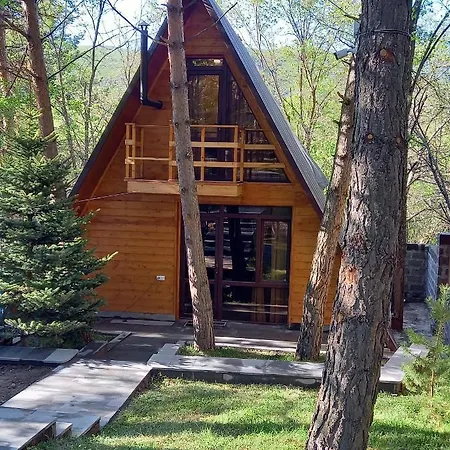 Woodland Cottages-2