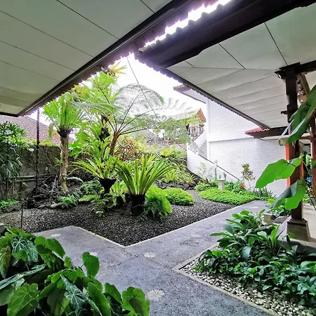 Yulia Village Inn Ubud-3