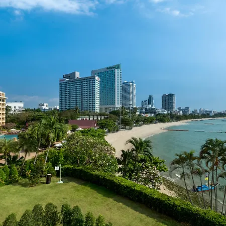 Dusit Thani Pattaya-2