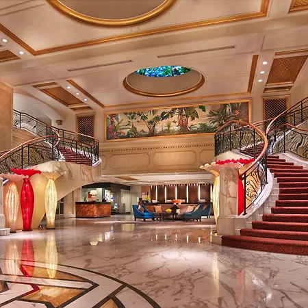 Royal Plaza on Scotts-2