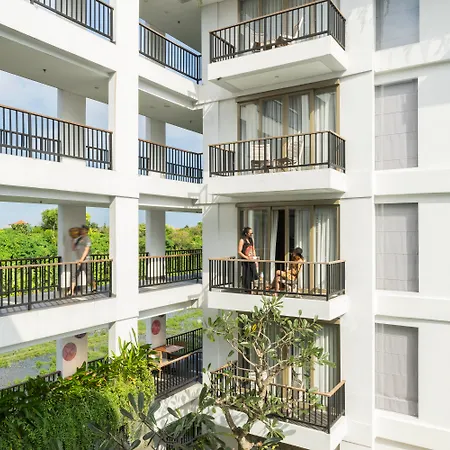 D'Primahotel Petitenget Seminyak 2-3