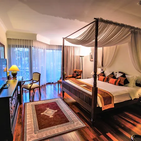 Angkor Palace Resort & Spa-3