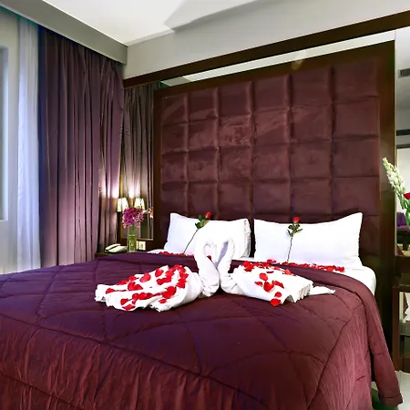 Royal Palm Hotel & Conference Center Cengkareng-2