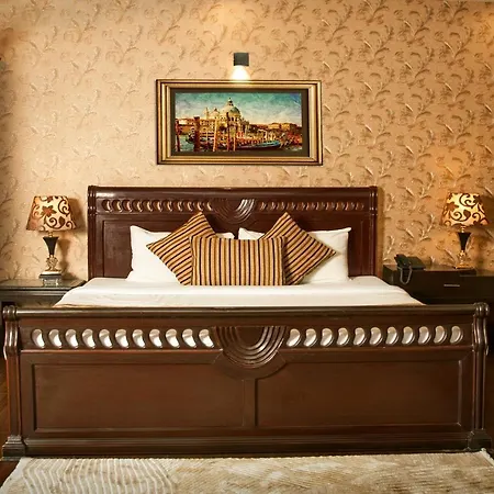 Royal Elegance Hotel-3