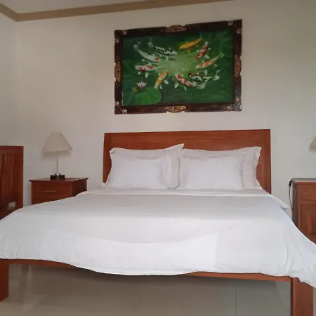 Family House Hotel Kuta-3