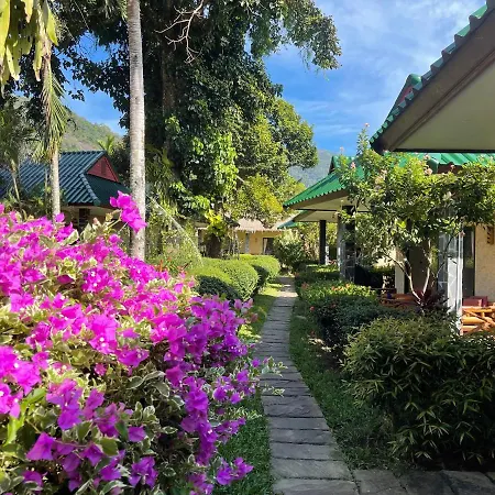 Garden Resort-2