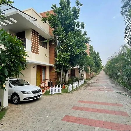 Exclusive 2Bhk Private Beach Living-2