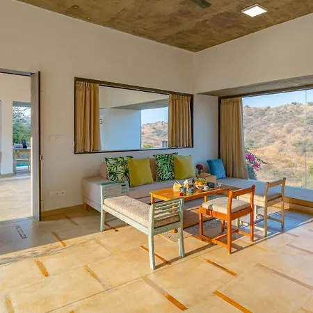 Stayvista'S Sage Scenery - Mountain-View Villa With Infinity Pool & Terrace-2