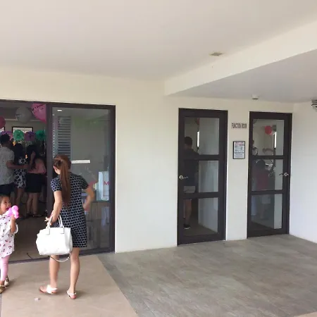 Mabolo Garden Flats - Quiet Modern Studio With Balcony Pool Jogging Trail Near Malls And It Park-3