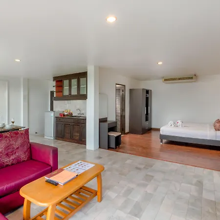 Club Bamboo Boutique Patong Beach Resort-2