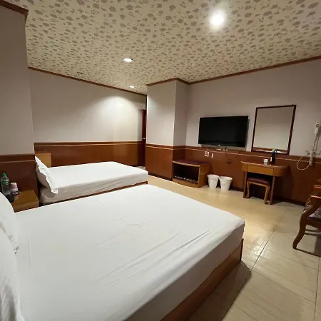 Jiaoxi Hot Spring Hotel-2