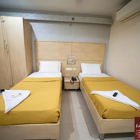 Hotel Lotus Grand-2