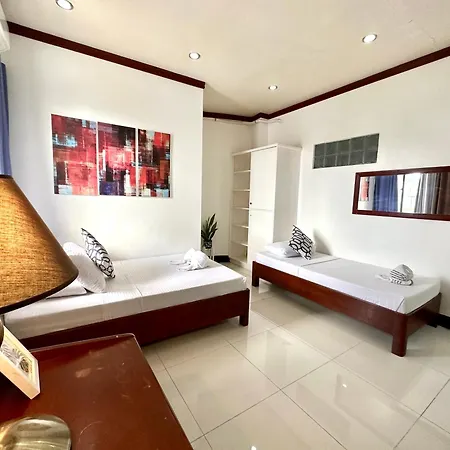 Endless Summer Hotel Baler-3