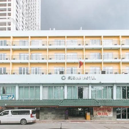 The Aloha Hotel-3