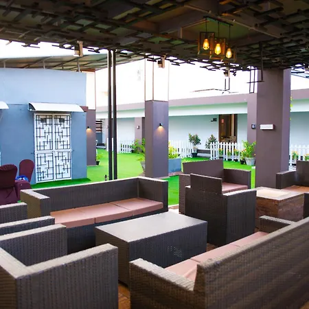Hotel Crown Inn-3