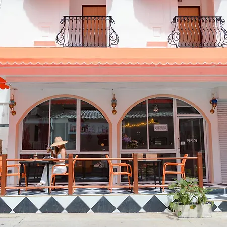 Sidewalk Boutique Hotel-2