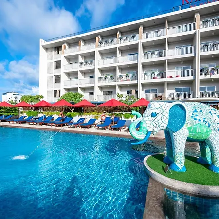 Ramada By Wyndham Phuket Deevana-3
