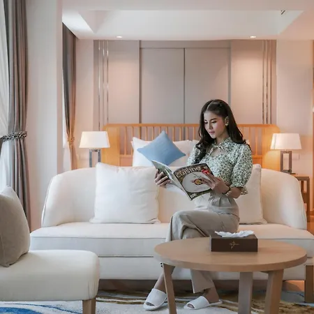 The Grand Riverside Hotel-2