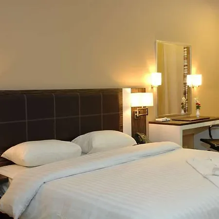 West Inn Hotel Faisalabad-3